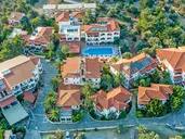 KAMPOS VILLAGE RESORT