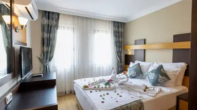 KANDELOR HOTEL