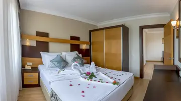 KANDELOR HOTEL