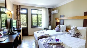 KANDELOR HOTEL