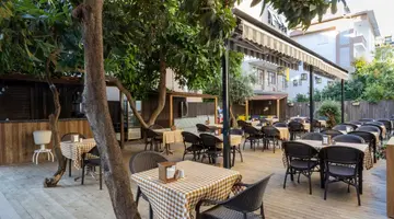 KANDELOR HOTEL