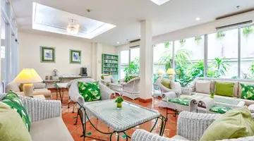 Kantary Bay Hotel