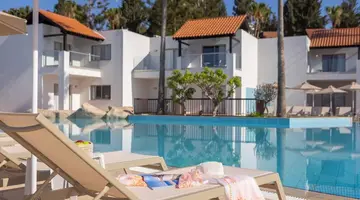 Kapetanios Aqua Resort