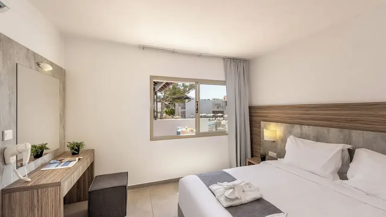 Kapetanios Aqua Resort