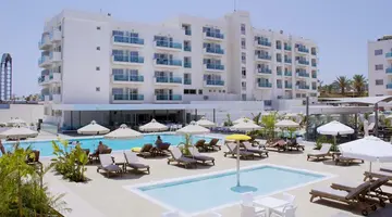 Kapetanios Bay Hotel