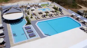 KAPETANIOS BAY HOTEL