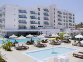 KAPETANIOS BAY HOTEL
