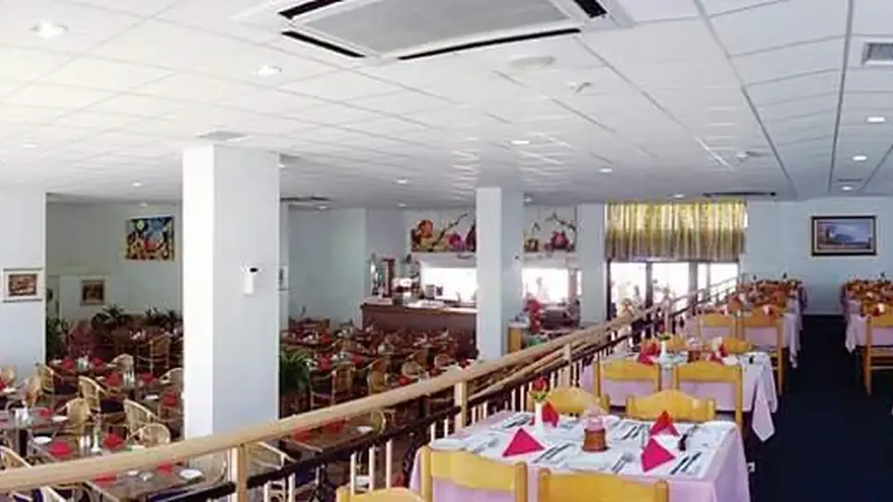 Kapetanios Bay Hotel