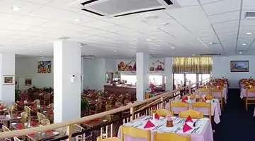 Kapetanios Bay Hotel