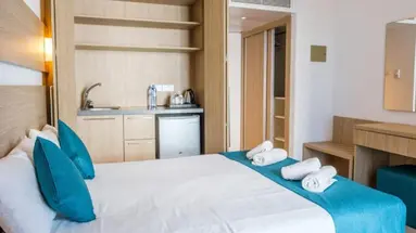 Kapetanios Bay Hotel