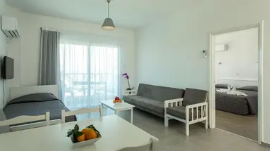 Kapetanios Bay Hotel