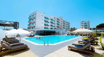 Kapetanios Bay Hotel