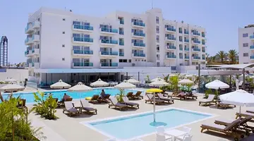 Kapetanios Bay Hotel