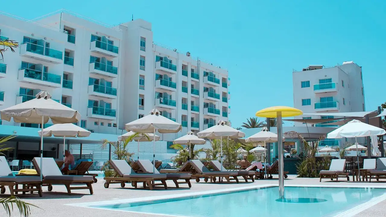 Kapetanios Bay Hotel