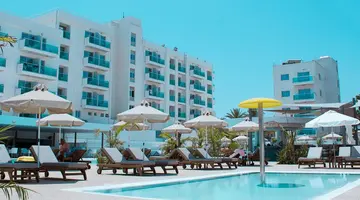 Kapetanios Bay Hotel