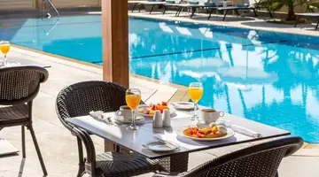 Kapetanios Limassol Hotel