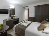 Kapetanios Limassol Hotel