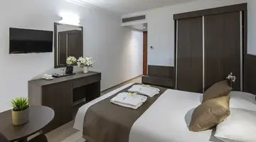 Kapetanios Limassol Hotel