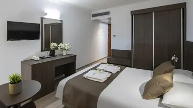Kapetanios Limassol Hotel