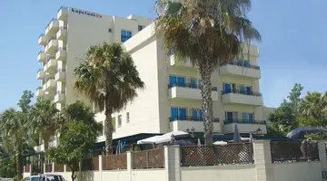 Kapetanios Limassol Hotel