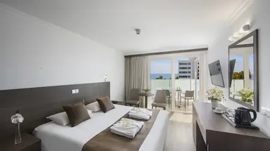 KAPETANIOS LIMASSOL HOTEL