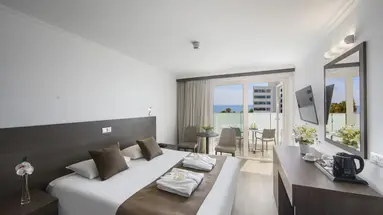 Kapetanios Limassol Hotel