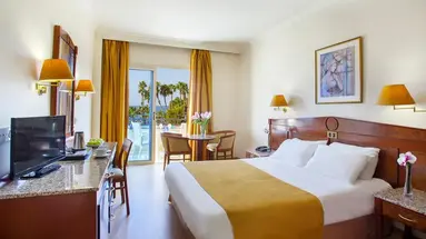 Kapetanios Limassol Hotel