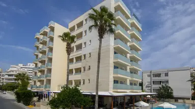 Kapetanios Limassol Hotel