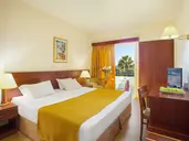 Kapetanios Limassol Hotel