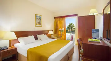 Kapetanios Limassol Hotel