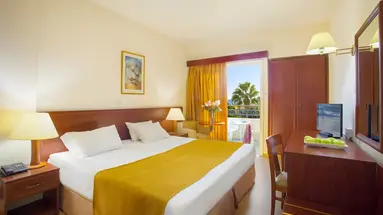 Kapetanios Limassol Hotel