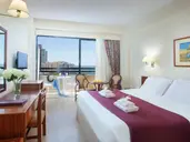 Kapetanios Odyssea Hotel