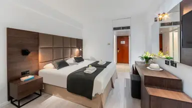 Kapetanios Odyssea Hotel