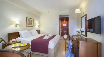 Kapetanios Odysseia Hotel