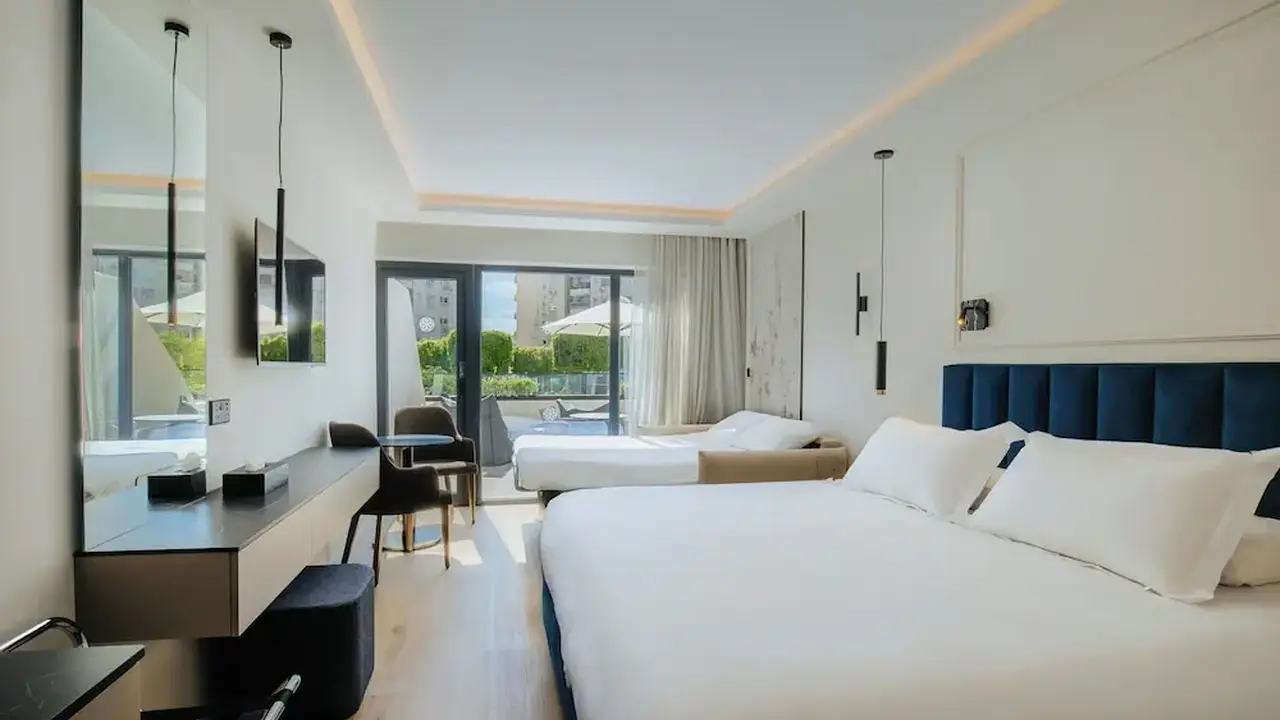 Kapetanios Odysseia Hotel