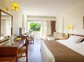 Kapetanios Odysseia Hotel