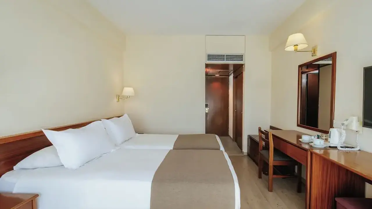 Kapetanios Odysseia Hotel