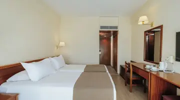 Kapetanios Odysseia Hotel