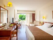 Kapetanios Odysseia Hotel