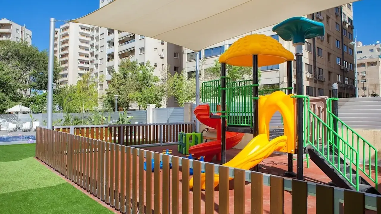 Kapetanios Odysseia Hotel