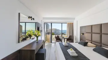Kapetanios Odysseia Hotel