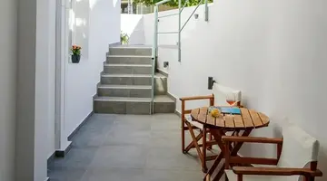 Karidis Hotel