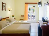 Karidis Hotel