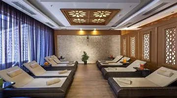 Karmir Resort & Spa