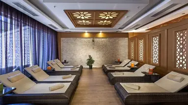 Karmir Resort & Spa