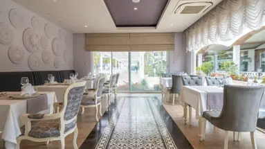 KARMIR RESORT & SPA