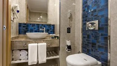 Karmir Resort & Spa