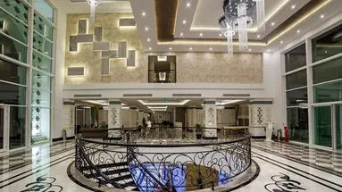 Karmir Resort & Spa