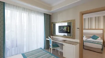 KARMIR RESORT & SPA