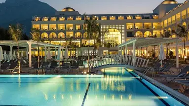 Karmir Resort & Spa